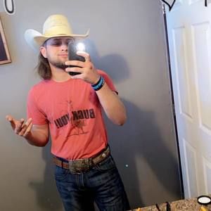 Meet your Posher, Dakota